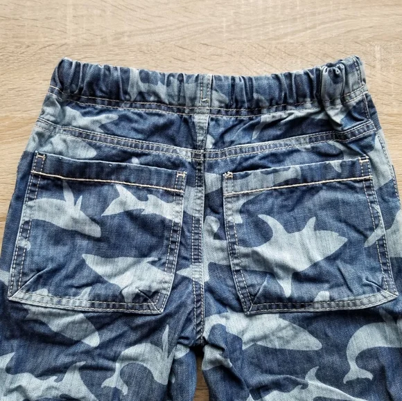 2011 nwot/ln Mini Boden size 7 jean shark shorts - Picture 7 of 9